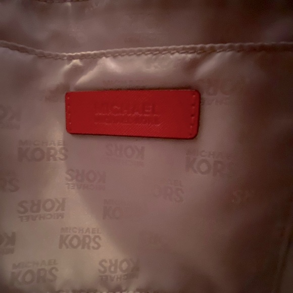 SALE! Michael Kors Jet Set large Travel Tote - Mandarin Leather - Picture 8 of 14